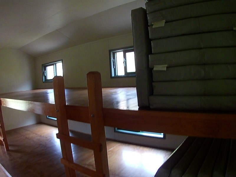 20190111 Woolshed Creek Hut Innen 3